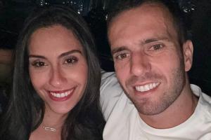 开云APP-嫂子来了妻子晒照来杭州现场支持塞尔吉尼奥，塞鸟能否首秀？