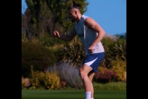 开云体育-距复出更近一步，热刺官方晒视频：德拉古辛恢复训练